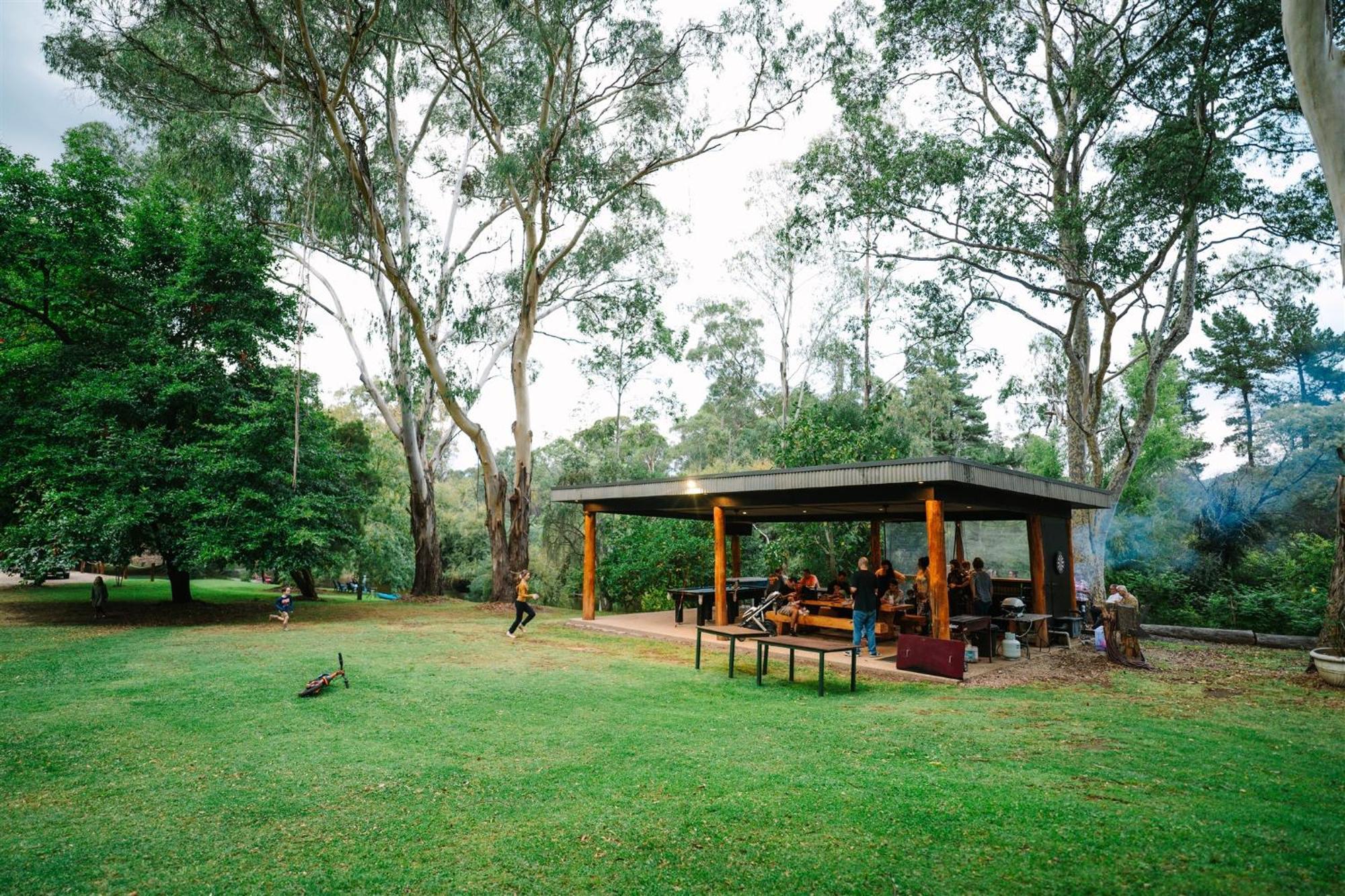 פורפנקה Alpine Riverside Cottages מראה חיצוני תמונה