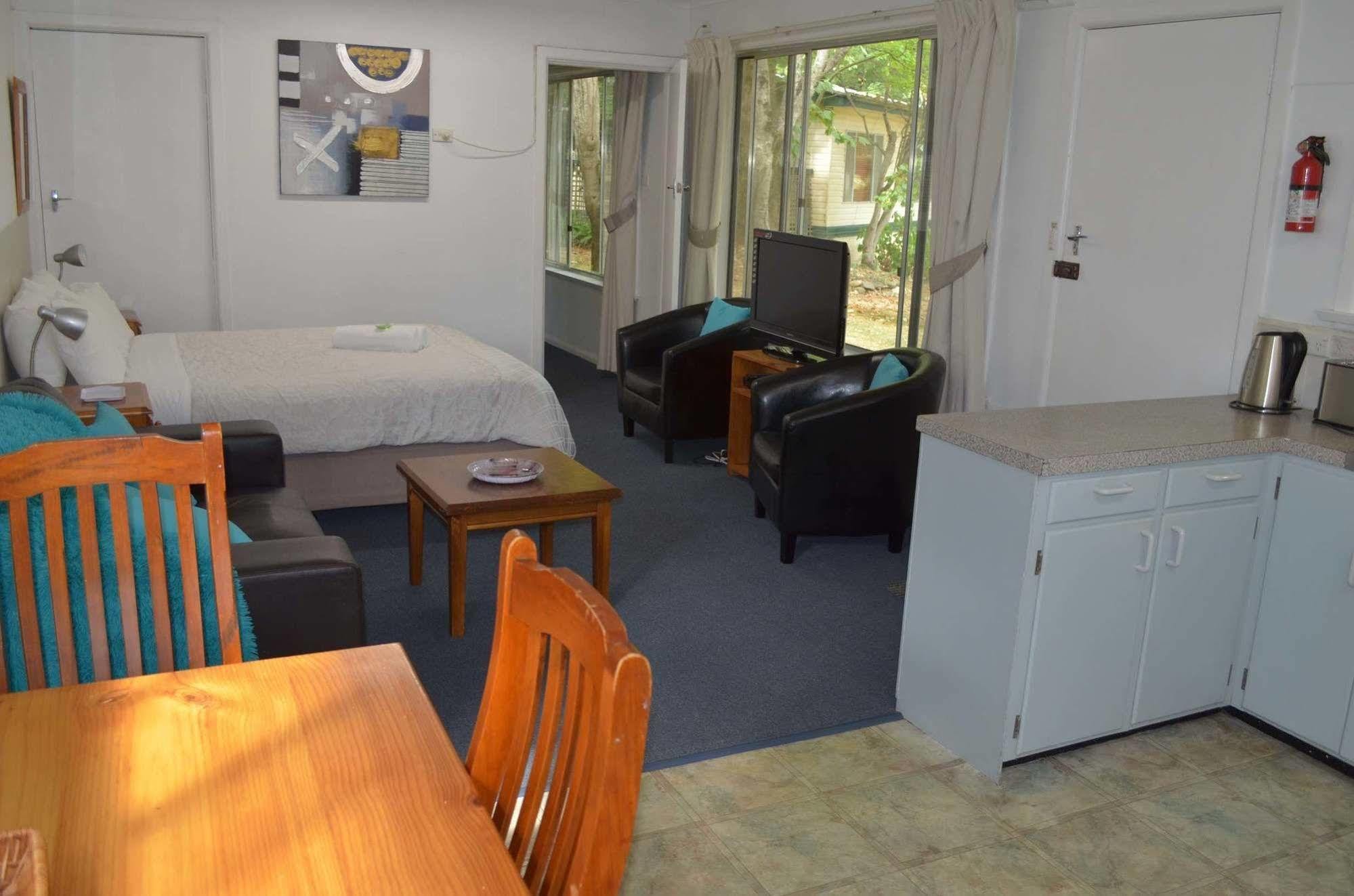 פורפנקה Alpine Riverside Cottages מראה חיצוני תמונה